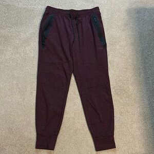 American eagle flex casual maroon joggers
